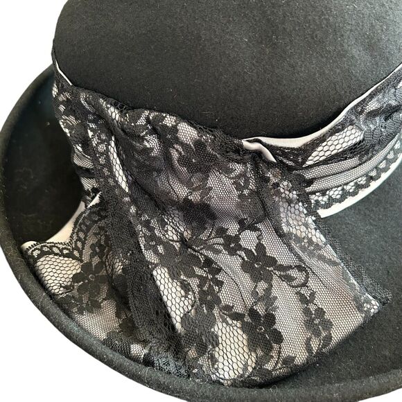 DA-Me Vintage Women's Black 100% Wool Hat with Black and White Lace Trim - Picture 4 of 7